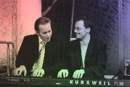 Mario Gollwitzer (Band Als Bad) und J.B. Kerner am Kurzweil PC88